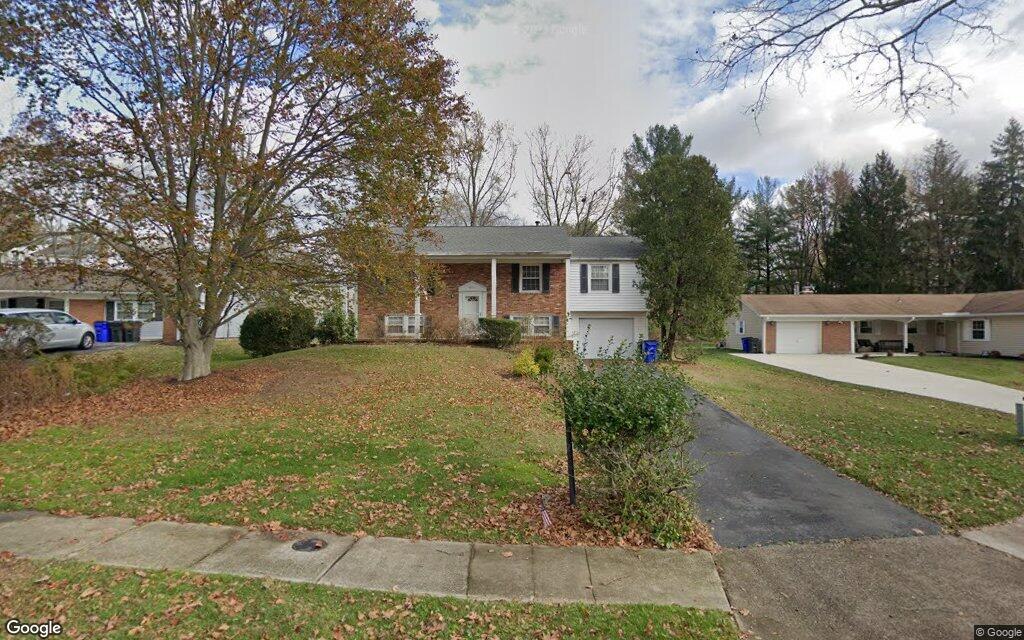 $684,000, detached house at 5017 Cloudburst Hill