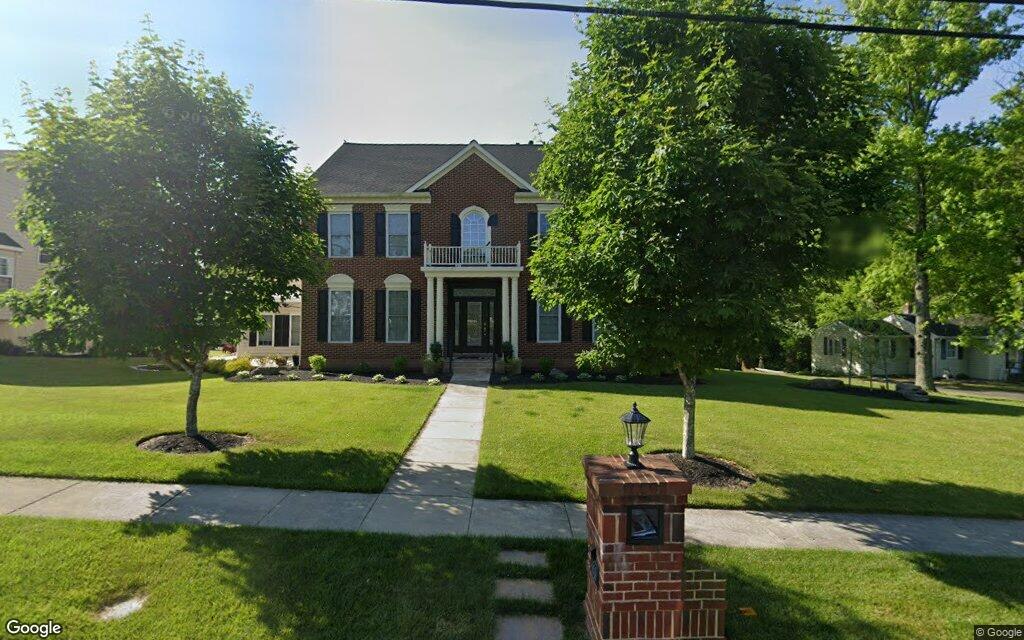 $900K, detached house at 4819 East Joppa Road