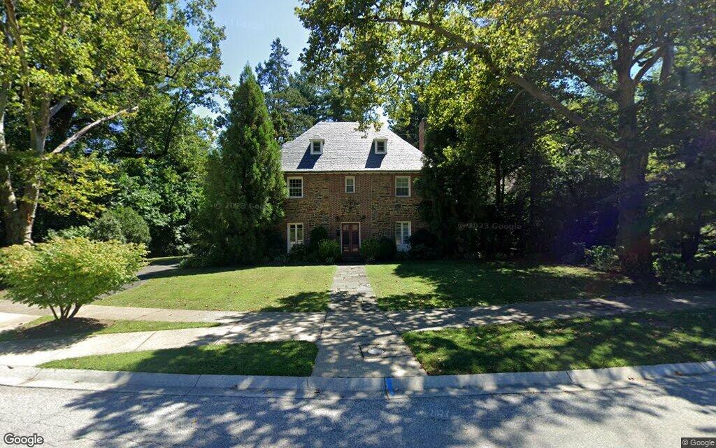 $980K, single-family home at 3609 Greenway