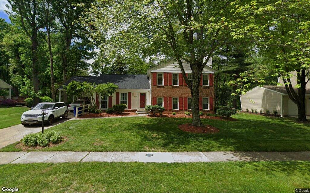 $525K, detached house at 5454 Phelps Luck Drive